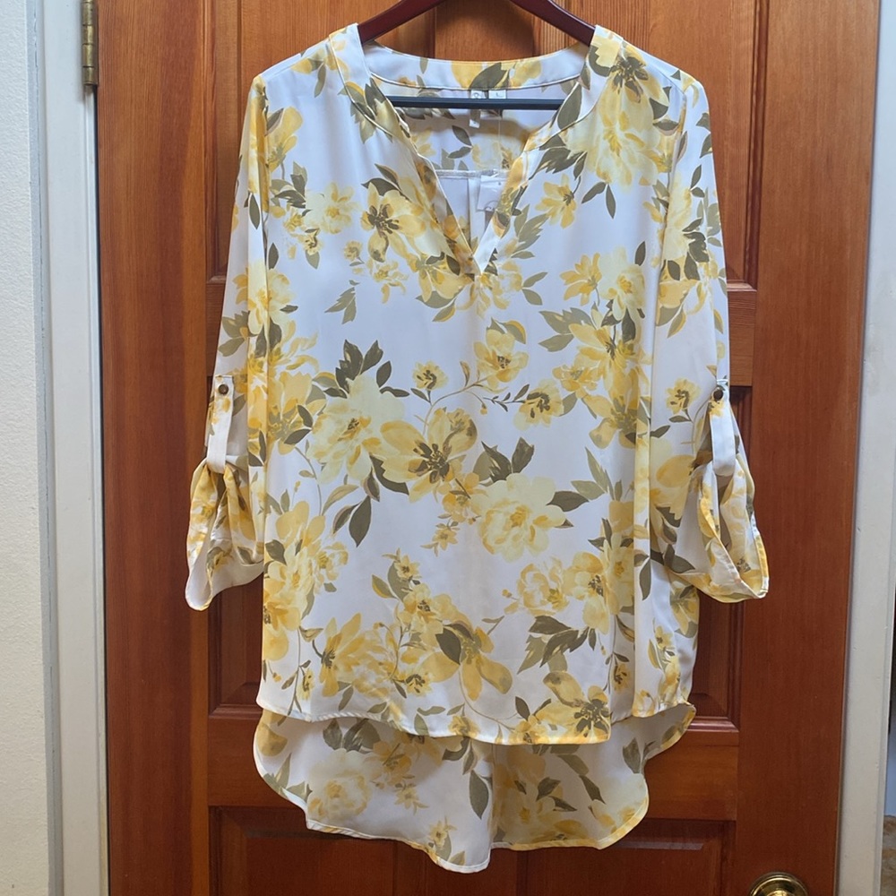 Cato Chiffon Tunic V-neckline Roll-tabs sleeve / Large - Picture 5 of 15